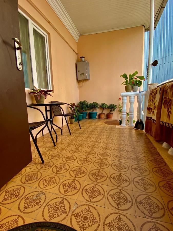 Family Home Батуми Экстерьер фото