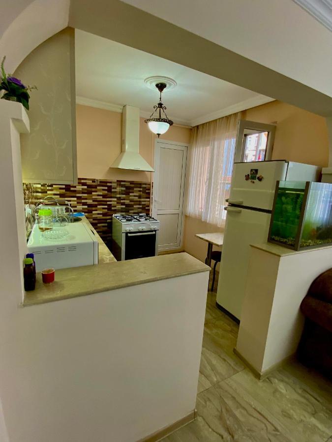 Family Home Батуми Экстерьер фото